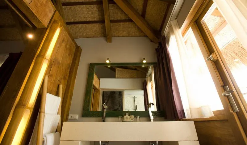 Room, Hotel 100% Fun, Costa De La Luz
