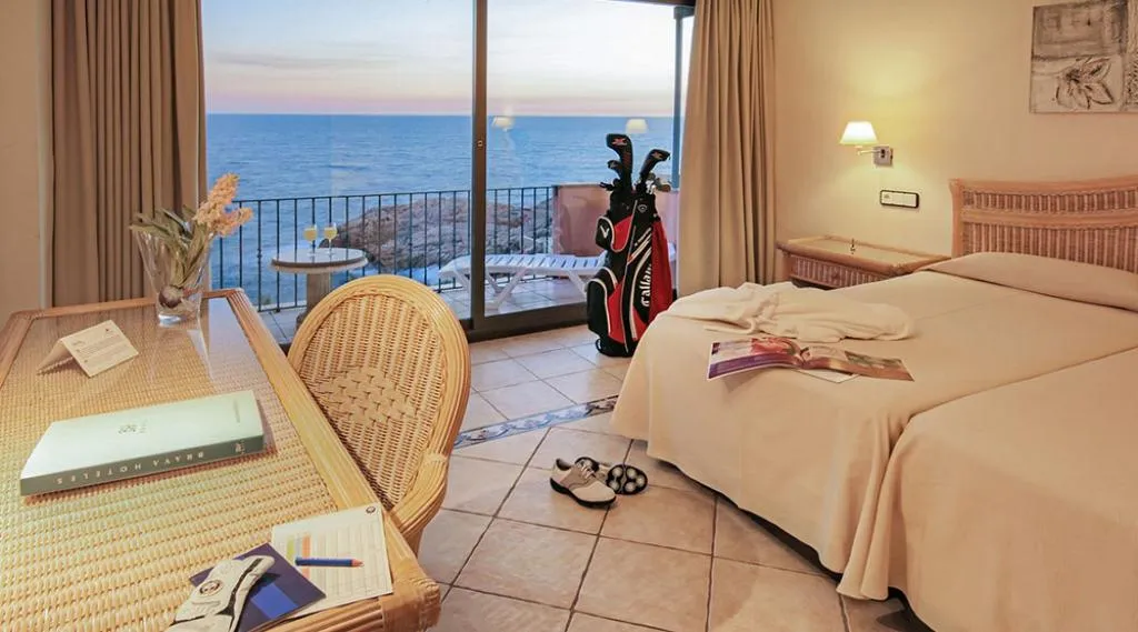DOUBLE SINGLE USE SUPERIOR SEA VIEW Room, Eden Roc Mediterranean Hotel & Spa, Costa Brava