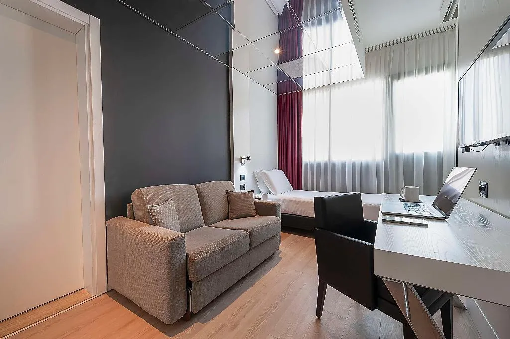 FAMILY ROOM SUPERIOR Room, Best Western Hotel Quattrotorri Perugia, Perugia
