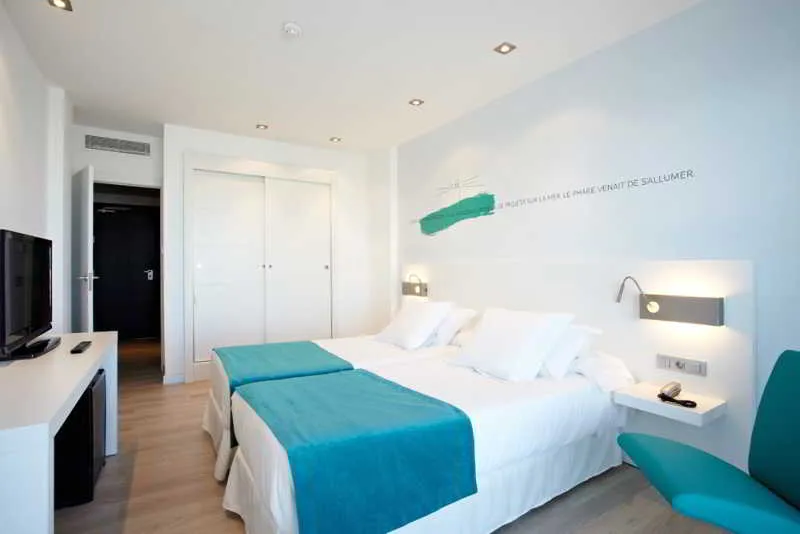 Double or Twin STANDARD Room, Costa Azul, Majorca