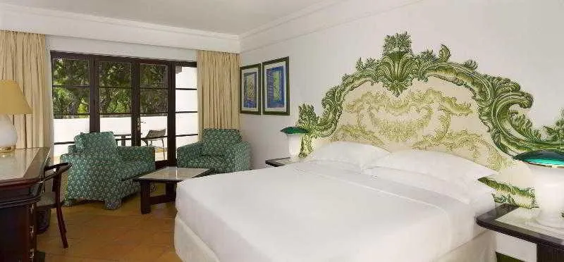 Room, Pine Cliffs Hotel, a Luxury Collection Resort, Algarve