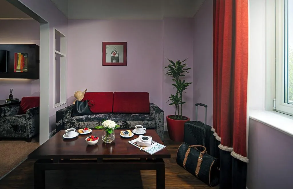 JUNIOR SUITE KING SIZE BED Room, Carlton Hotel Blanchardstown, Dublin