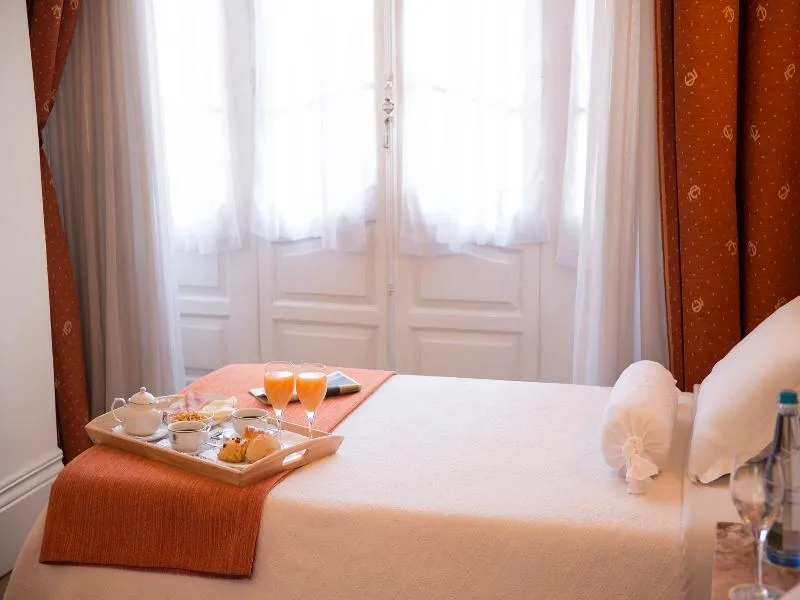 SINGLE STANDARD Room, Aliados, Porto