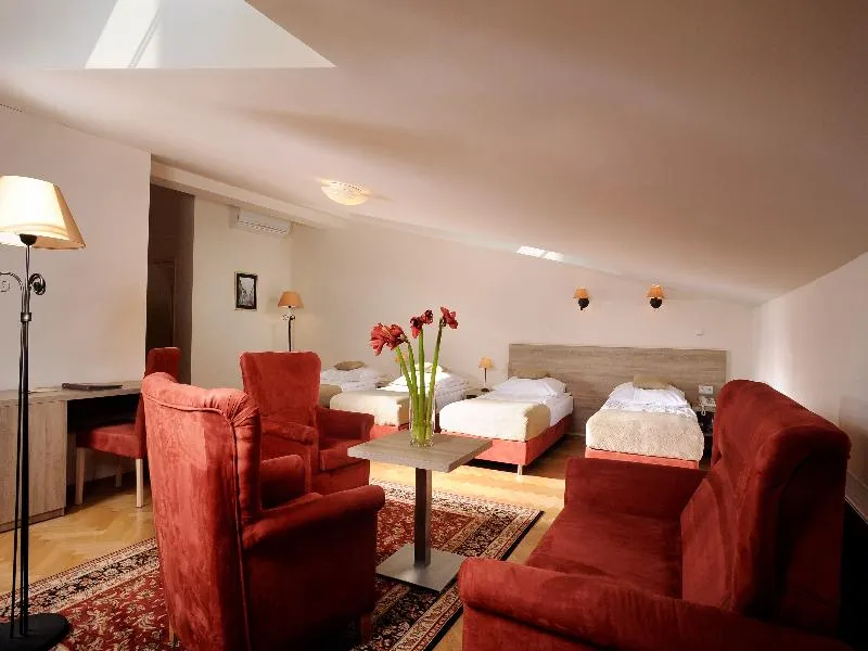 QUADRUPLE STANDARD Room, Hotel Santi, Krakow