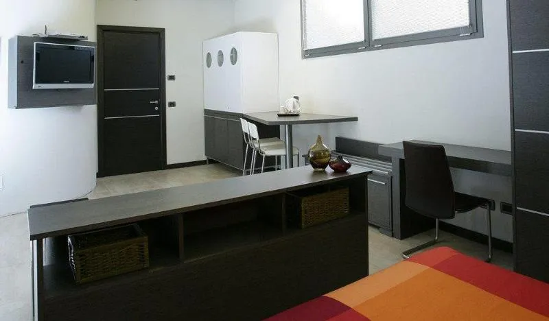 General view, Select Executive, Florence