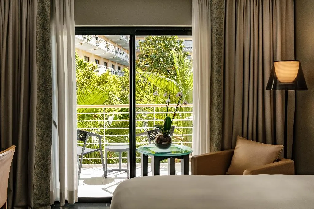DOUBLE CLASSIC POOL VIEW Room, InterContinental Malta, Malta