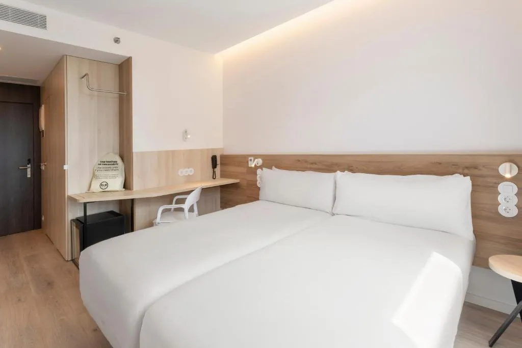 TWIN STANDARD Room, B&B Hotel Setúbal Bonfim, Lisbon
