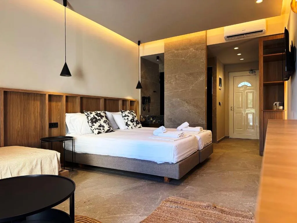 JUNIOR SUITE WITH PRIVATE POOL Room, Argiro Village, Rhodes