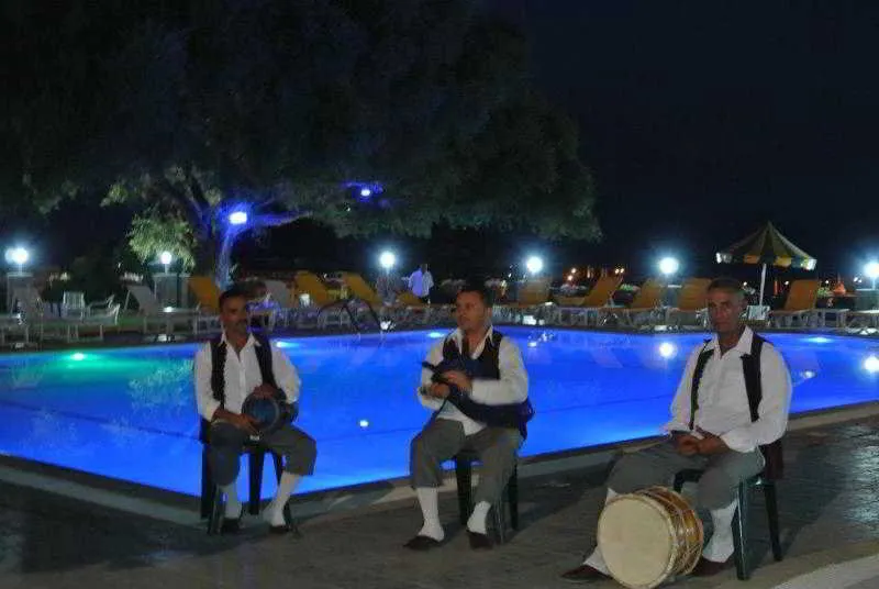 Sports and Entertainment, Les Mimosas, Tunisia