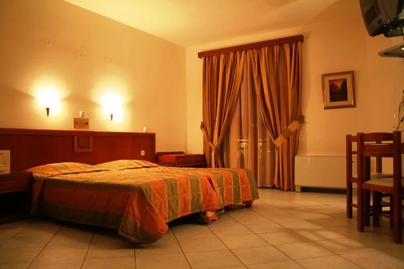 Room, Mikes Studios & Apartments, Crete
