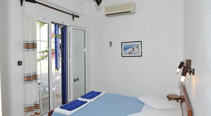 SINGLE STANDARD Room, Proteas Hotel, Santorini