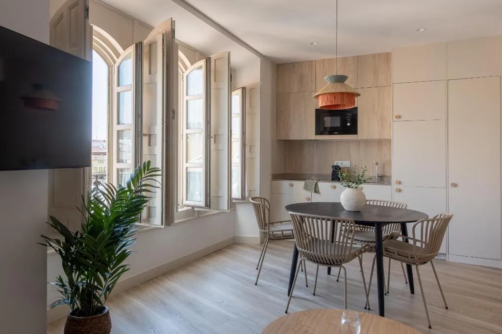 APARTMENT TWO BEDROOMS Room, Libere Malaga Plaza Del Siglo, Costa Del Sol