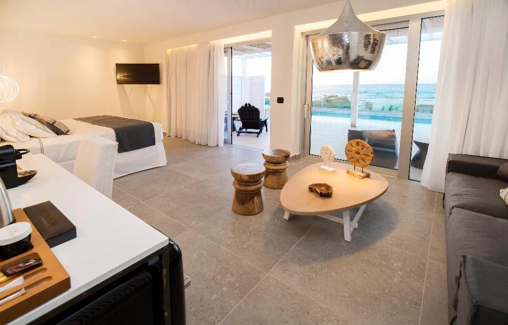 SUITE WITH PRIVATE POOL Room, Insula Alba Resort & Spa, Crete