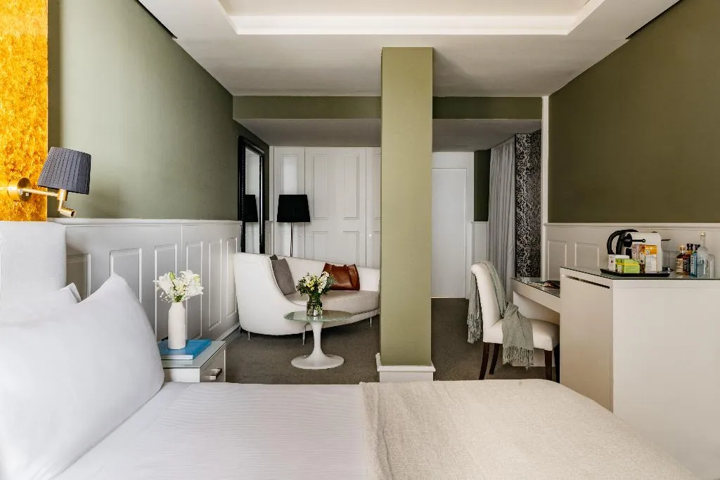 Room, Hotel Colón Gran Meliá, Seville