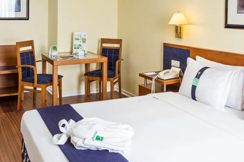 SINGLE STANDARD Room, Holiday Inn Lisboa, Lisbon