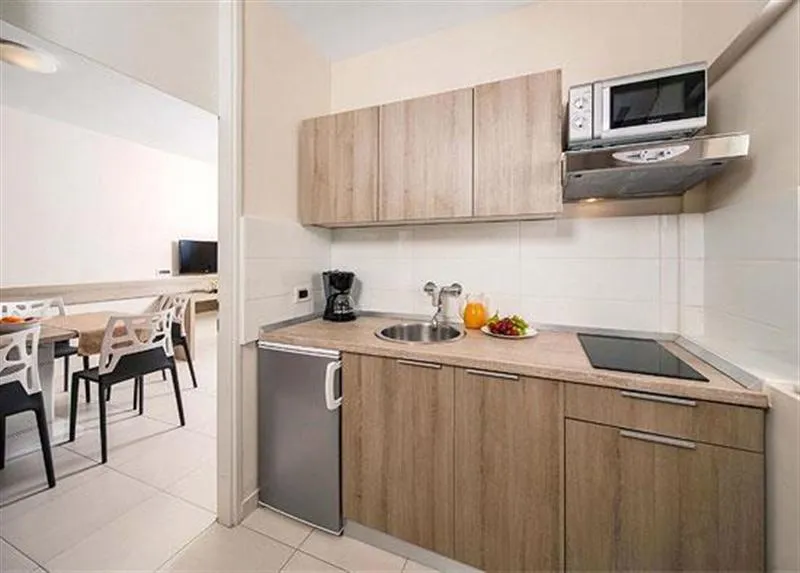 APARTMENT SUPERIOR CAPACITY 4 Room, Apartments Katoro Plava Laguna, Istria