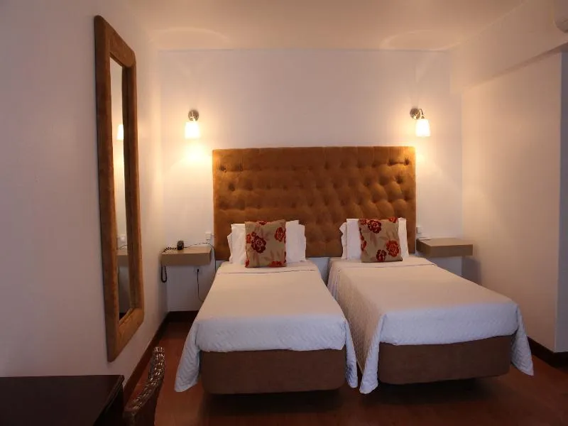 TRIPLE STANDARD Room, Hotel Residencial Batalha, Porto