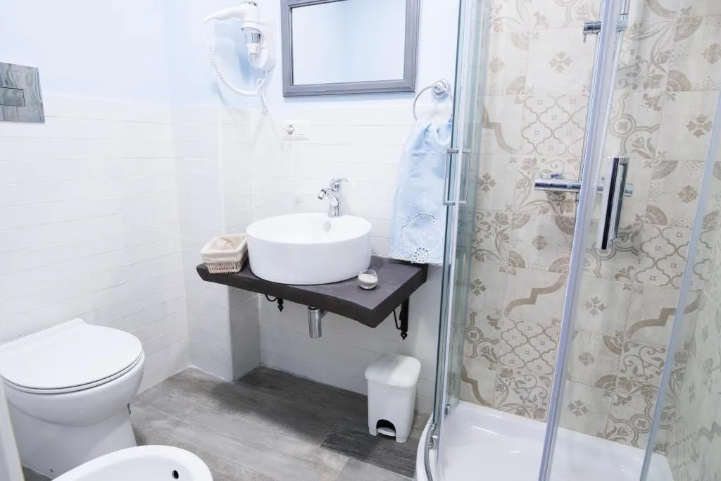 TWIN STANDARD Room, Dimora Partenopea, Naples