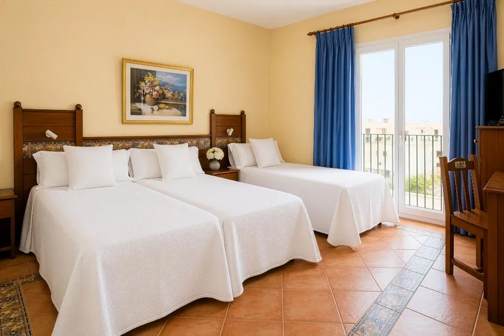 TRIPLE SEA VIEW Room, Hotel Roses Platja, Costa Brava