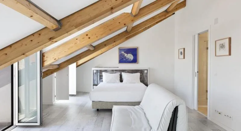 Room, Hello Lisbon Bairro Alto Apartments, Lisbon