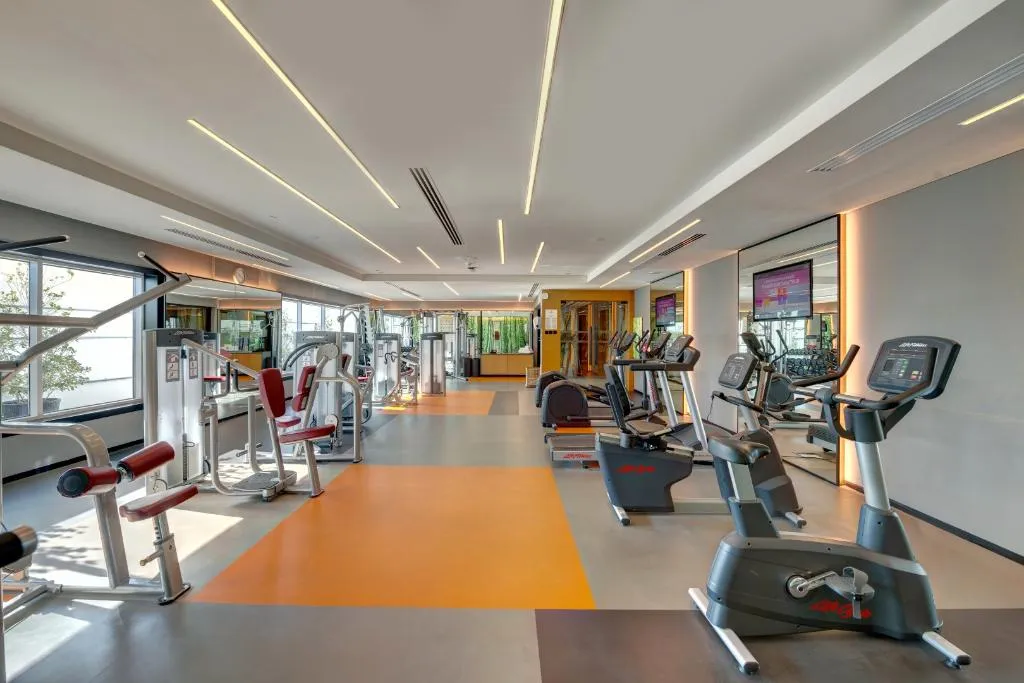 Sports and Entertainment, Al Khoory Courtyard Hotel, Dubai
