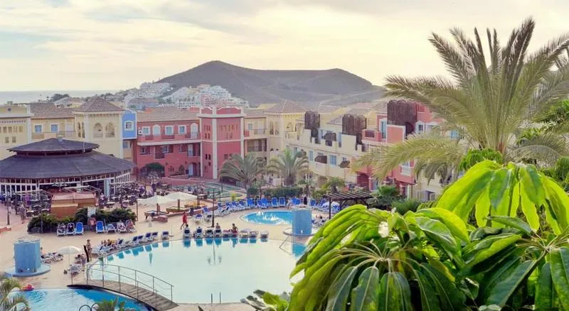 General view, Granada Park, Tenerife