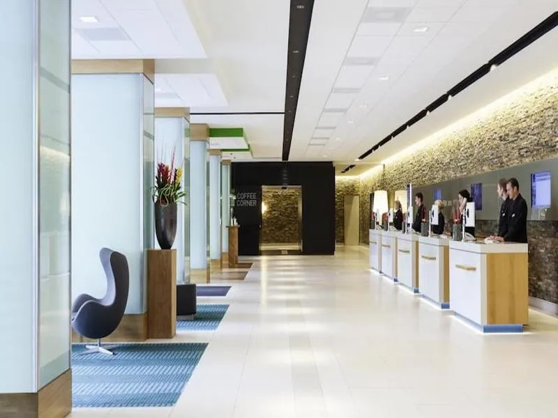Lobby, Novotel Amsterdam City, Amsterdam