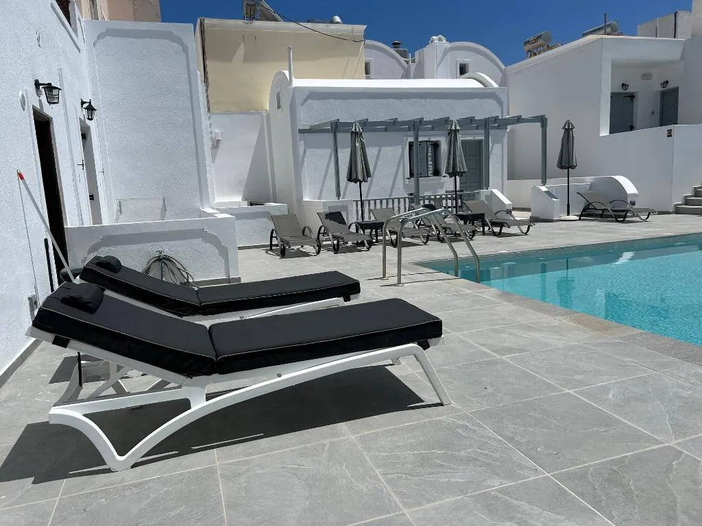 Pool, Tarelis Apartmens Studios, Santorini