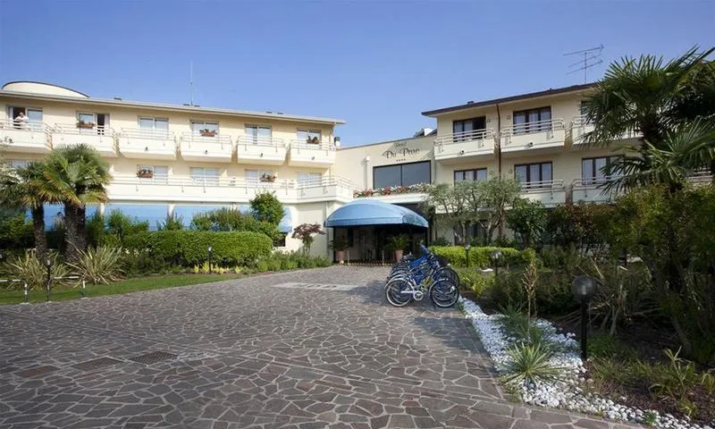 General view, Hotel Du Parc Sirmione, Milan
