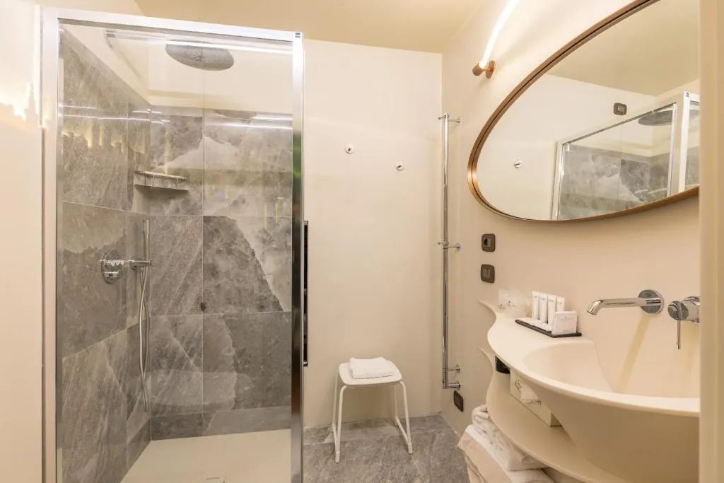 DOUBLE SUPERIOR WITH VIEWS Room, Ariston Hotel, Milan