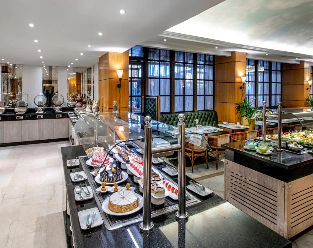 Restaurant, Sonesta Hotel Tower & Casino Cairo, Cairo