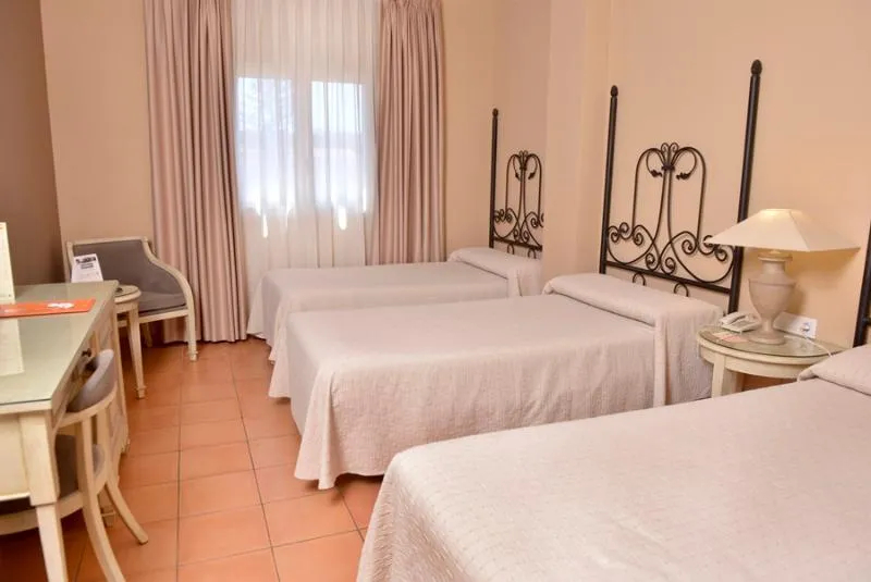 TRIPLE CAPACITY 3 Room, Alboran Algeciras, Costa De La Luz