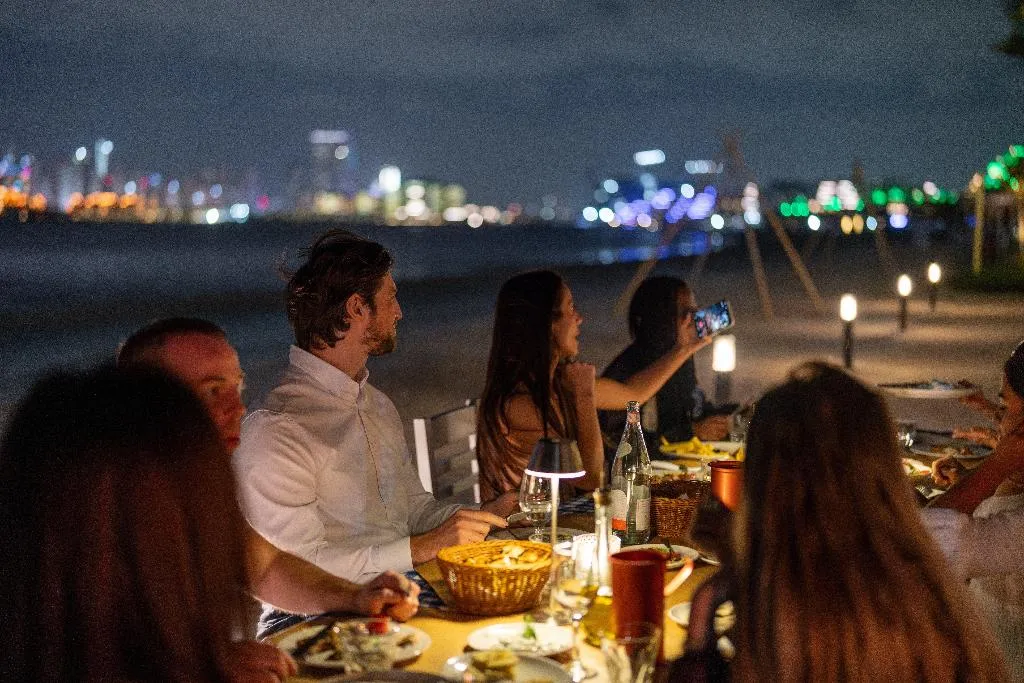 Restaurant, Th8 Palm Dubai Beach Resort Vignette Collection, Dubai