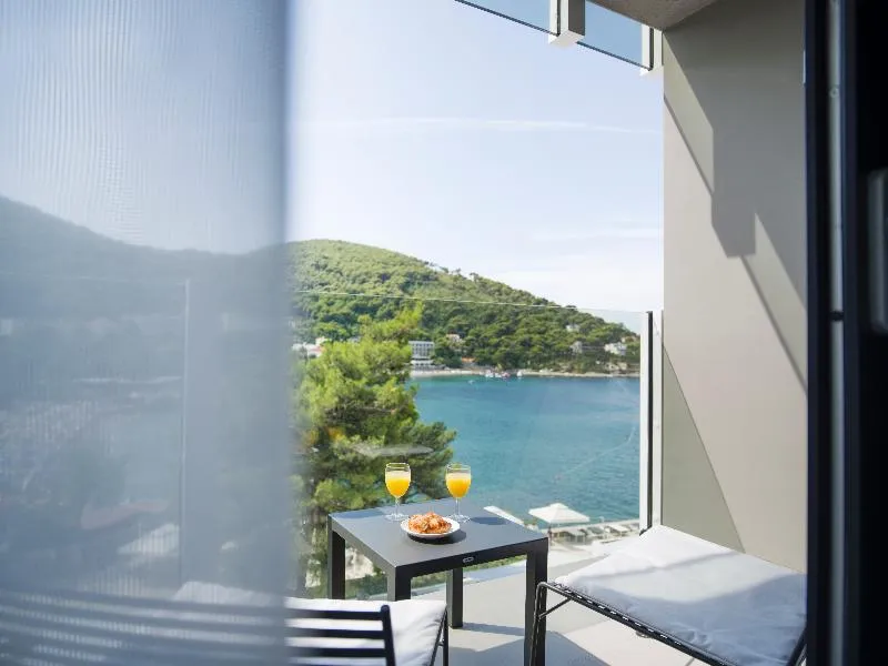 DOUBLE DELUXE SEA VIEW WITH BALCONY Room, Hotel Kompas, Dubrovnik