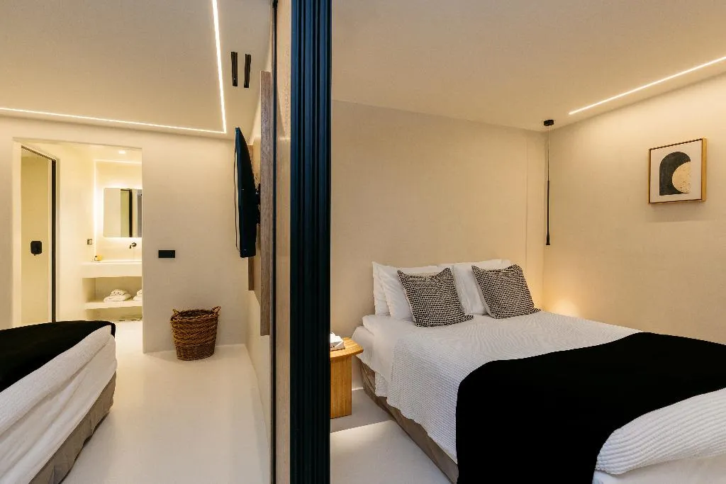 SUITE WITH VIEWS Room, Rocabella Santorini Hotel & Spa, Santorini