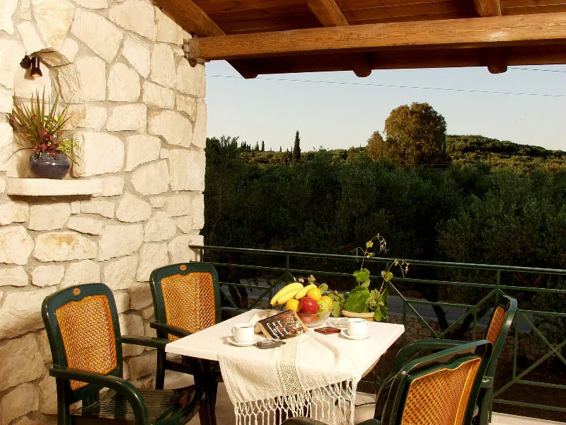 Terrace, Alomata, Zante