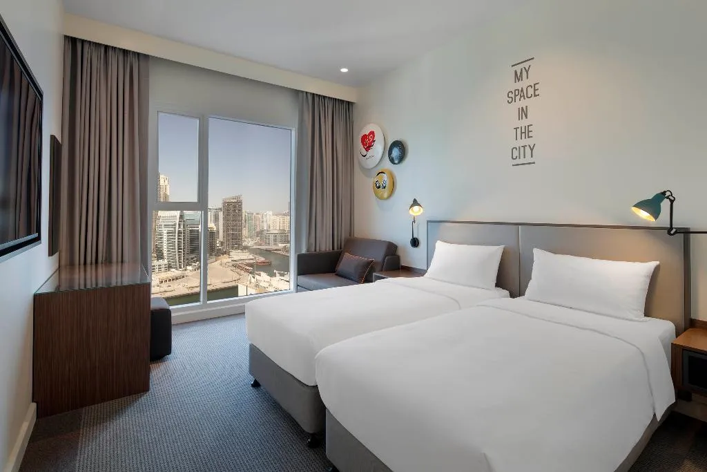 Double or Twin MARINA VIEW Room, Rove Dubai Marina, Dubai