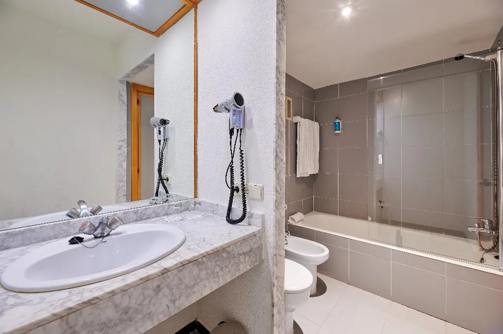 Double or Twin POOL VIEW Room, AluaSun Cala Antena, Majorca