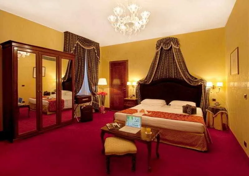 Room, Al Ponte Dei Sospiri Junior Suites, Venice