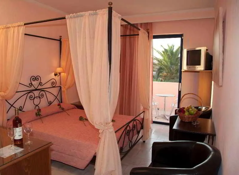 DOUBLE SINGLE USE GARDEN VIEW Room, Roselands, Kos
