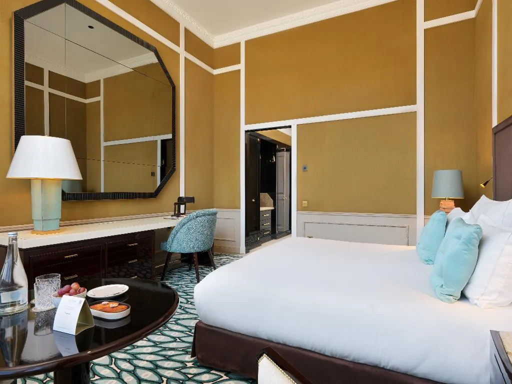 Double or Twin DELUXE WITH VIEWS Room, The One Monumental Palace, Porto