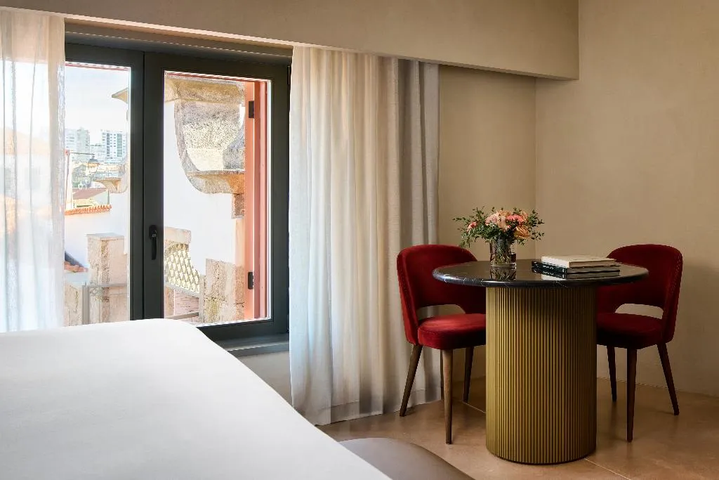 FAMILY ROOM STANDARD Room, Tivoli Kopke Porto Gaia Hotel, Porto