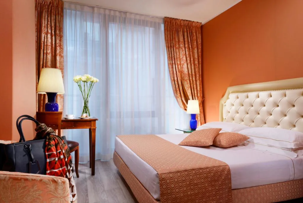 Double or Twin BUSINESS Room, Pierre Milano Hotel, Milan