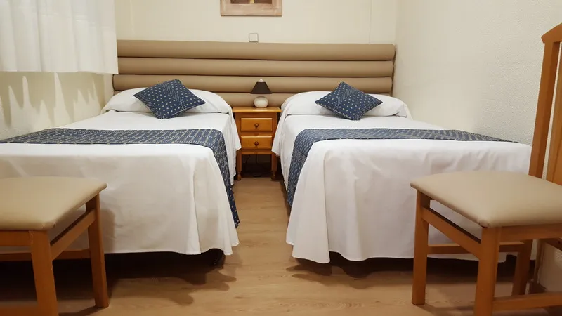 Room, Cuatro Caños, Madrid