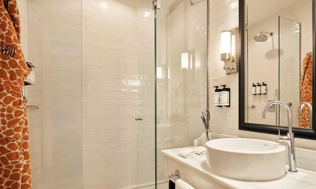 DOUBLE SINGLE USE STANDARD Room, Only YOU Boutique Madrid, Madrid