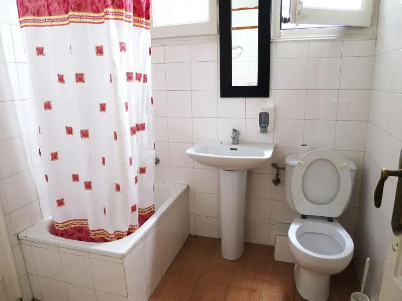 TRIPLE STANDARD Room, Hostal Balmes Centro, Barcelona