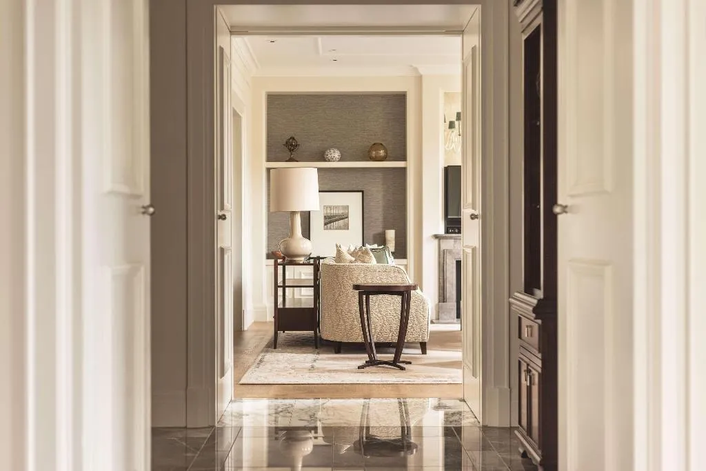 SUITE STANDARD Room, Waldorf Astoria Amsterdam, Amsterdam