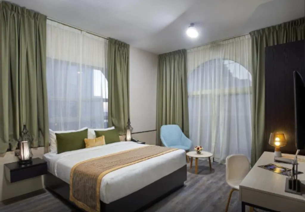 SINGLE EXECUTIVE Room, TIME Express Hotel Al Khan, Dubai