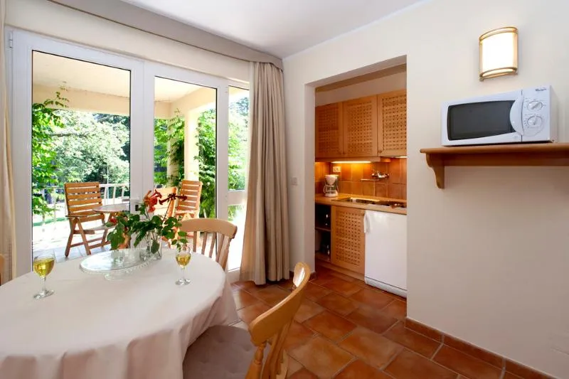 STUDIO CAPACITY 3 Room, Apartments Bellevue Plava Laguna, Istria