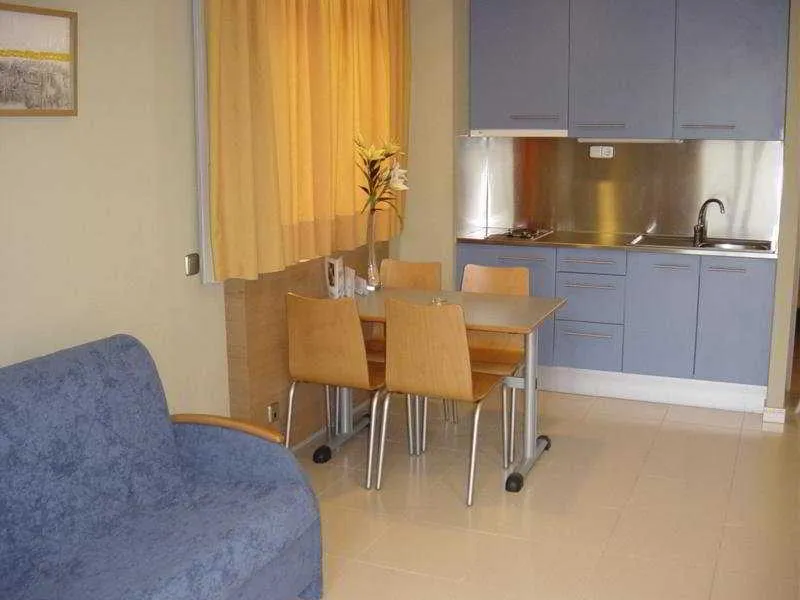 Room, Nostre Mar, Costa Brava